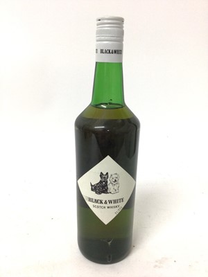 Lot 24 - Black & White, Buchanan's Choice Old Scotch Whisky, screw top, 70 proof, 26 2/3 fl. ozs, one bottle