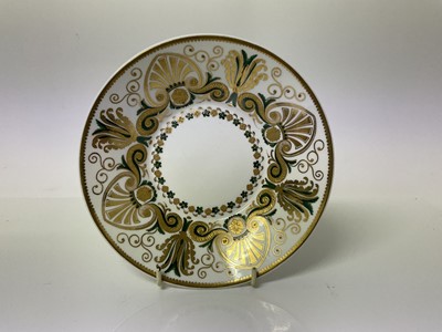 Lot 57 - Regency period Spode porcelain saucer dish with good quality gilt and green decoration on white ground, pattern 3983, 18cm diameter