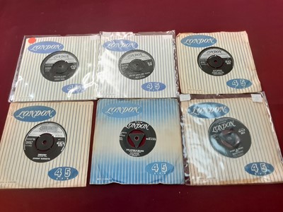 Lot 2222 - Single records on the London label, including Chuck Berry, Billy Bland, Johnny Bond, Johnny Burnett, Troy Shondell, Gene McDaniels, Ned Miller and Jerry Fuller - approx 110, some duplicates, mostly...