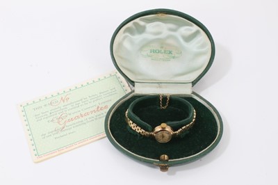 Lot 200 - 1950s 9ct gold ladies Tudor Royal wristwatch