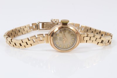 Lot 200 - 1950s 9ct gold ladies Tudor Royal wristwatch
