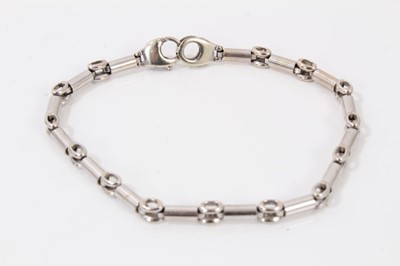 Lot 264 - 9ct white gold bracelet