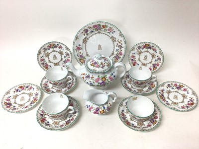 Lot 127 - Copeland Spode Lauriston pattern tea set, made to commemorate the coronation of Queen Elizabeth II in 1953, to include a teapot, cream jug, sugar bowl, plate, three cups, four side plates and four...