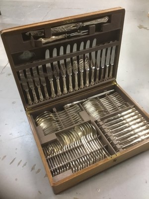 Lot 2538 - Good quality mid 20th century Mappin and Webb cased canteen