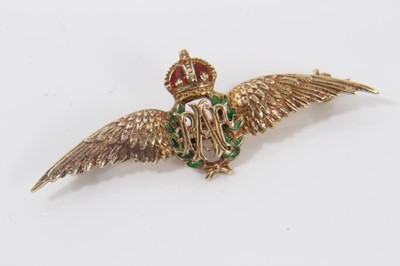 Lot 295 - Second World War 14ct gold RAF sweetheart brooch