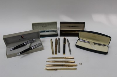 Lot 2517 - Group fountain pens and biros including Parker, gold plated pens, Sheaffer, Waterman and Cross