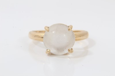 Lot 348 - 18ct gold moonstone cabochon ring