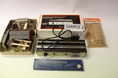 Lot 1897 - Railway- OO gauge accessories to include gaugemaster controller (2 boxes)