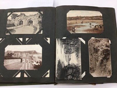 Lot 1621 - World selection of postcards including Comic, greetings and others (1 album)
