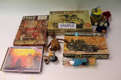 Lot 1878 - Selection of construction kits, boxed diecast models and other toys