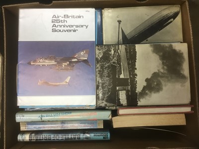 Lot 1746 - Large collection of books relating to aviation